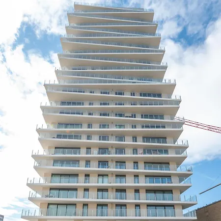 Luxurious New With Stunning Views * Остенде