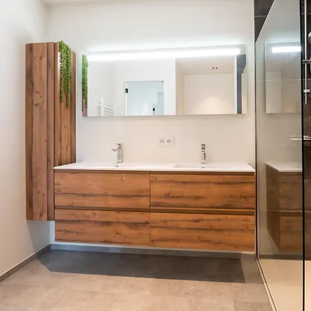 Apartment Luxurious New With Stunning Views Ostend
