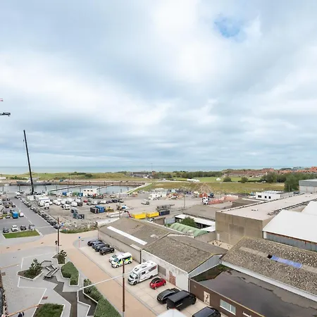 Luxurious New With Stunning Views *