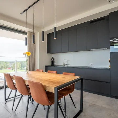 Апартаменты Luxurious New With Stunning Views *