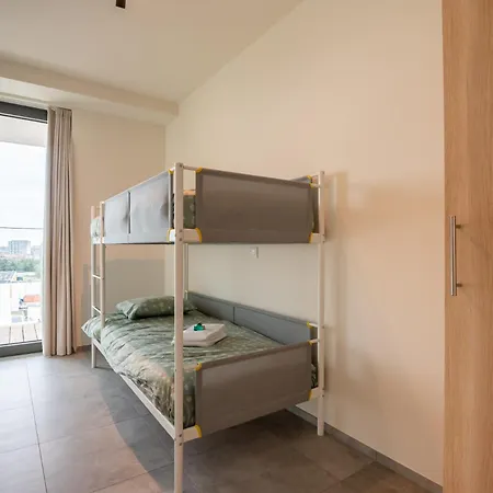 Апартаменты Luxurious New With Stunning Views *