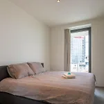 Luxurious New With Stunning Views Appartamento